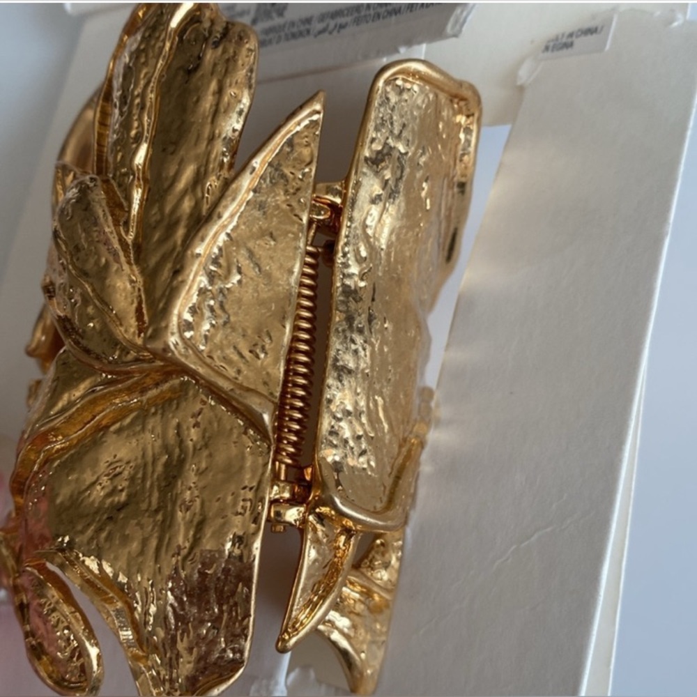 NWT Zara Large Leaf Arm Band Bracelet - Picture 7 of 9